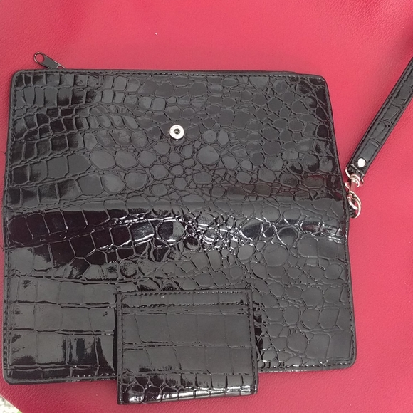 Black wallet /wristlet by Beverly Hills Polo club - Picture 4 of 5